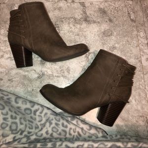 heel booties only worn twice